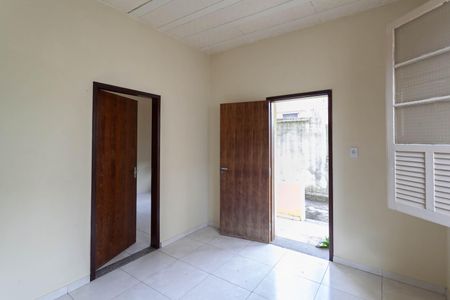 Casa à venda com 300m², 3 quartos e 2 vagas Casa à venda com 300m², 3 quartos e 2 vagasSala