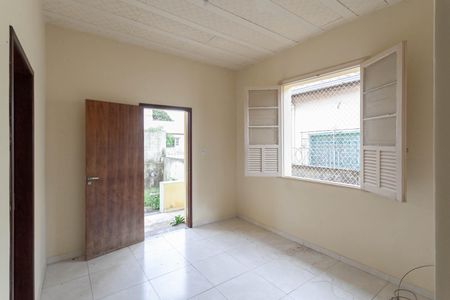 Casa à venda com 300m², 3 quartos e 2 vagas Casa à venda com 300m², 3 quartos e 2 vagasSala