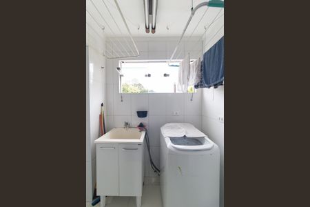 Apartamento à venda com 75m², 3 quartos e 1 vaga Apartamento à venda com 75m², 3 quartos e 1 vagaLavanderia