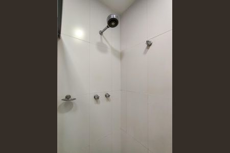 Apartamento para alugar com 65m², 2 quartos e 1 vaga Apartamento para alugar com 65m², 2 quartos e 1 vagaBanheiro Corredor