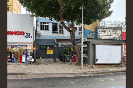 Apartamento para alugar com 65m², 2 quartos e 1 vaga Apartamento para alugar com 65m², 2 quartos e 1 vagaFachada e portaria