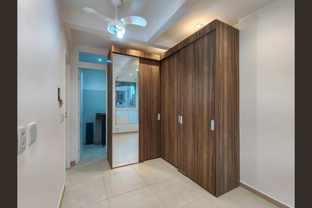 Quarto 1 de apartamento para alugar com 2 quartos, 65m² em Vila Isabel, Rio de Janeiro