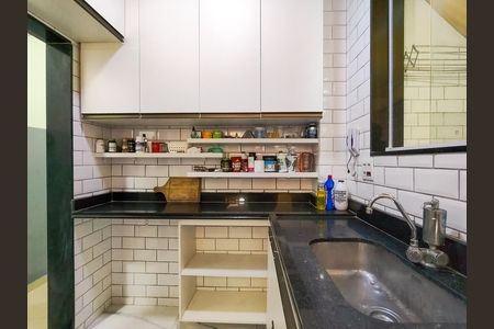 Apartamento para alugar com 65m², 2 quartos e 1 vaga Apartamento para alugar com 65m², 2 quartos e 1 vagaCozinha