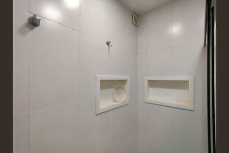 Apartamento para alugar com 65m², 2 quartos e 1 vaga Apartamento para alugar com 65m², 2 quartos e 1 vagaBanheiro Corredor