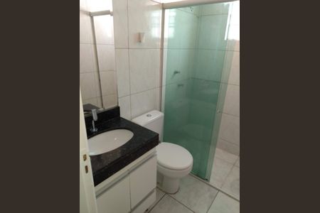 Apartamento à venda com 62m², 2 quartos e 1 vaga Apartamento à venda com 62m², 2 quartos e 1 vagaBanheiro