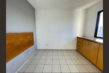 Quarto 1 de apartamento para alugar com 2 quartos, 47m² em Jardim Celeste, São Paulo