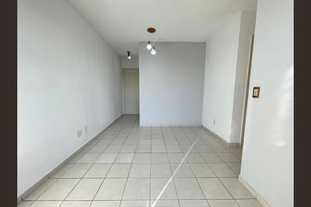 Sala de apartamento para alugar com 2 quartos, 47m² em Jardim Celeste, São Paulo