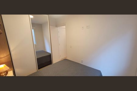 Quarto 1 de apartamento para alugar com 2 quartos, 25m² em Vila Ema, São Paulo