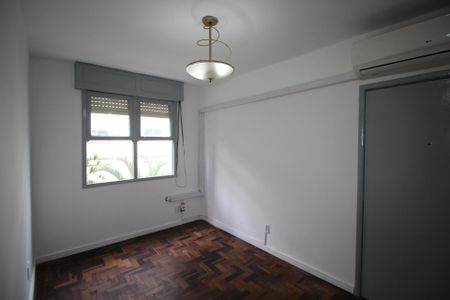 Sala de apartamento à venda com 1 quarto, 44m² em Vila Ipiranga, Porto Alegre
