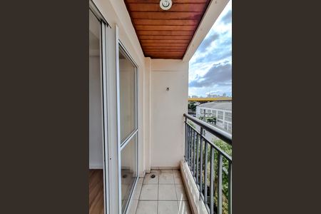 Apartamento para alugar com 70m², 3 quartos e 1 vaga Apartamento para alugar com 70m², 3 quartos e 1 vagaVaranda
