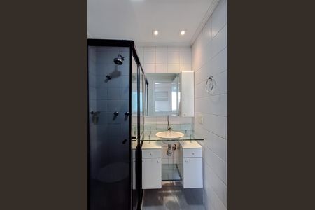 Apartamento para alugar com 70m², 3 quartos e 1 vaga Apartamento para alugar com 70m², 3 quartos e 1 vagaBanheiro da Suíte