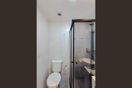Apartamento para alugar com 70m², 3 quartos e 1 vaga Apartamento para alugar com 70m², 3 quartos e 1 vagaBanheiro da Suíte