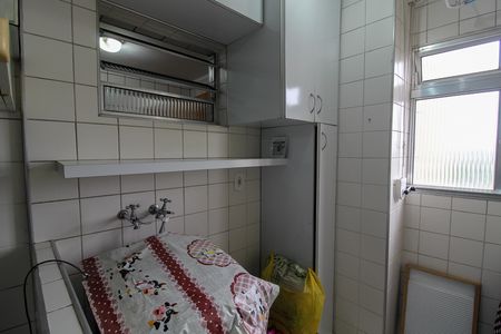 Apartamento para alugar com 60m², 3 quartos e 1 vagaÁrea de Serviço