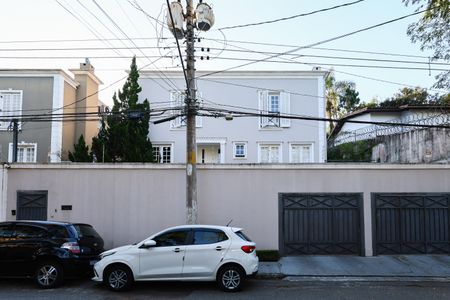 Fachada de casa à venda com 4 quartos, 400m² em Jardim Morumbi, São Paulo