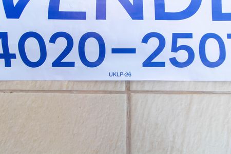 Apartamento à venda com 47m², 2 quartos e 1 vaga Apartamento à venda com 47m², 2 quartos e 1 vagaFACHADA