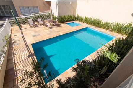 Apartamento à venda com 47m², 2 quartos e 1 vaga Apartamento à venda com 47m², 2 quartos e 1 vagaÁREA COMUM - PISCINA