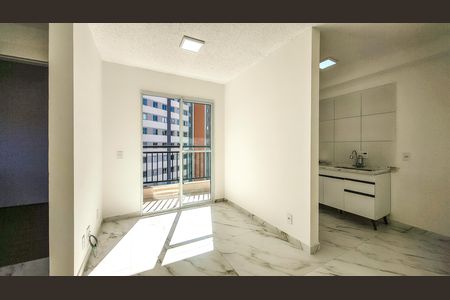 Sala de apartamento para alugar com 2 quartos, 40m² em Usina Piratininga, São Paulo