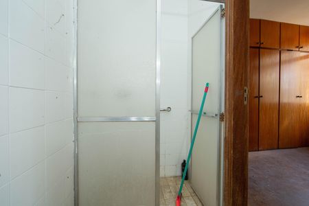 Apartamento à venda com 120m², 3 quartos e 2 vagas Apartamento à venda com 120m², 3 quartos e 2 vagasBanheiro da suíte
