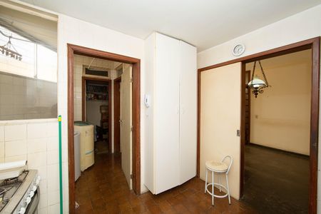 Apartamento à venda com 120m², 3 quartos e 2 vagas Apartamento à venda com 120m², 3 quartos e 2 vagasCozinha