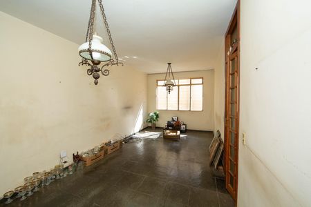 Apartamento à venda com 120m², 3 quartos e 2 vagas Apartamento à venda com 120m², 3 quartos e 2 vagasSala