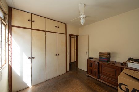 Apartamento à venda com 120m², 3 quartos e 2 vagas Apartamento à venda com 120m², 3 quartos e 2 vagasQuarto 1