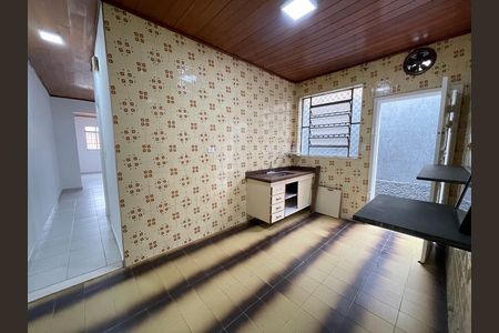 Casa à venda com 151m², 3 quartos e 2 vagas Casa à venda com 151m², 3 quartos e 2 vagasCozinha