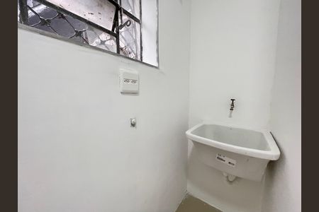 Casa à venda com 151m², 3 quartos e 2 vagas Casa à venda com 151m², 3 quartos e 2 vagasÁrea de serviço