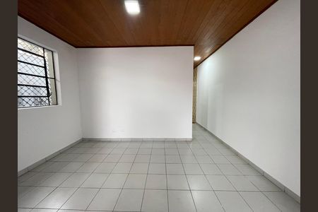 Casa à venda com 151m², 3 quartos e 2 vagas Casa à venda com 151m², 3 quartos e 2 vagasSala