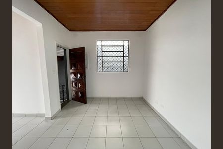 Casa à venda com 151m², 3 quartos e 2 vagas Casa à venda com 151m², 3 quartos e 2 vagasSala
