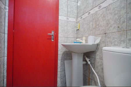 Banheiro de apartamento para alugar com 2 quartos, 50m² em Cohab, Sapucaia do Sul