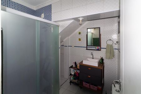 Casa à venda com 74m², 2 quartos e sem vaga Casa à venda com 74m², 2 quartos e sem vagaBanheiro