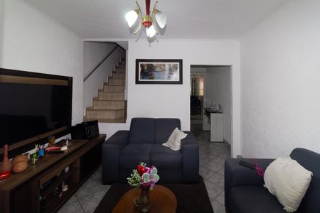 Sala de casa à venda com 2 quartos, 74m² em São Lucas, São Paulo