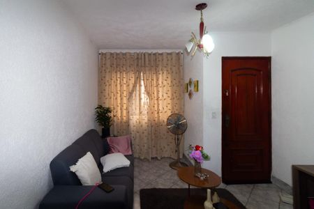 Sala de casa à venda com 2 quartos, 74m² em São Lucas, São Paulo