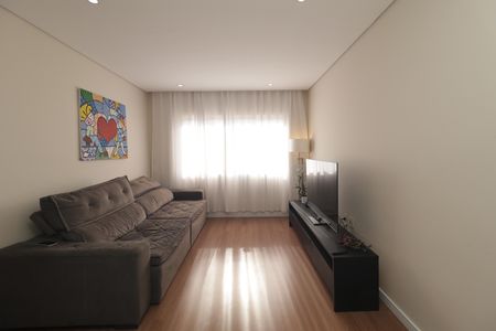 Apartamento para alugar com 70m², 2 quartos e sem vagaSala