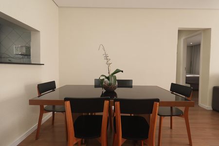 Apartamento para alugar com 70m², 2 quartos e sem vagaSala