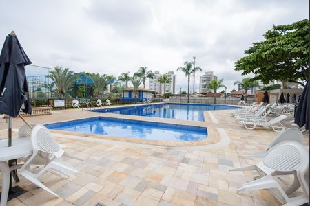 Apartamento para alugar com 90m², 3 quartos e 2 vagas Apartamento para alugar com 90m², 3 quartos e 2 vagasÁrea comum - Piscina