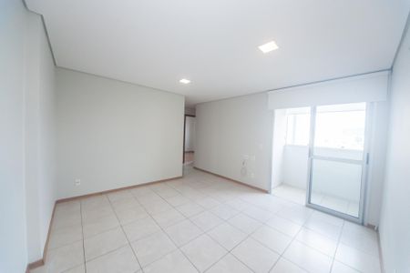sala de apartamento para alugar com 3 quartos, 75m² em Floresta, Belo Horizonte