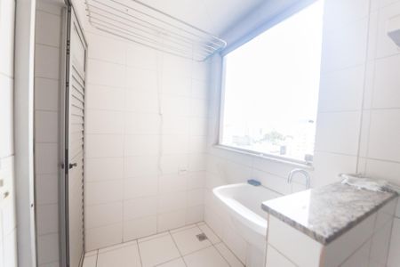 Apartamento para alugar com 75m², 3 quartos e 2 vagas Apartamento para alugar com 75m², 3 quartos e 2 vagasÁrea de serviço