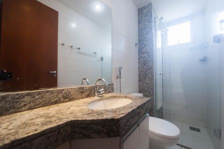 Apartamento para alugar com 75m², 3 quartos e 2 vagas Apartamento para alugar com 75m², 3 quartos e 2 vagasBanheiro social