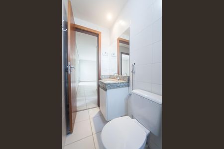 Apartamento para alugar com 75m², 3 quartos e 2 vagas Apartamento para alugar com 75m², 3 quartos e 2 vagasBanheiro social