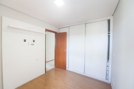 Apartamento para alugar com 75m², 3 quartos e 2 vagas Apartamento para alugar com 75m², 3 quartos e 2 vagasSuíte
