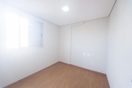 Apartamento para alugar com 75m², 3 quartos e 2 vagas Apartamento para alugar com 75m², 3 quartos e 2 vagasQuarto 2