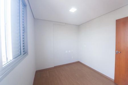 Apartamento para alugar com 75m², 3 quartos e 2 vagas Apartamento para alugar com 75m², 3 quartos e 2 vagasQuarto 2