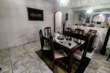 Casa à venda com 616m², 2 quartos e 8 vagas Casa à venda com 616m², 2 quartos e 8 vagasSala 2 - Jantar