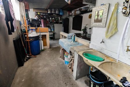 Casa à venda com 616m², 2 quartos e 8 vagas Casa à venda com 616m², 2 quartos e 8 vagasÁrea de Serviço