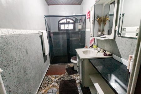 Casa à venda com 616m², 2 quartos e 8 vagas Casa à venda com 616m², 2 quartos e 8 vagasBanheiro Corredor