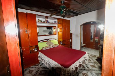 Casa à venda com 616m², 2 quartos e 8 vagas Casa à venda com 616m², 2 quartos e 8 vagasQuarto 2