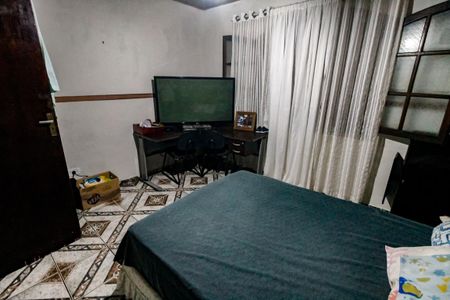 Casa à venda com 616m², 2 quartos e 8 vagas Casa à venda com 616m², 2 quartos e 8 vagasQuarto 1