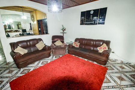 Casa à venda com 616m², 2 quartos e 8 vagas Casa à venda com 616m², 2 quartos e 8 vagasSala 1