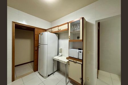Apartamento para alugar com 125m², 3 quartos e 1 vaga